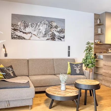 Exklusiv Und Elegantes In Der Residenz Silvretta - Inklusive Silvretta Card Premium Apartment *