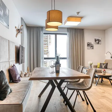 Apartment Exklusiv Und Elegantes In Der Residenz Silvretta - Inklusive Silvretta Card Premium *